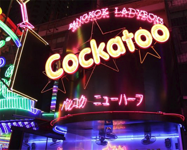 Review of Cockatoo ladyboy bar in Bangkok Thailand